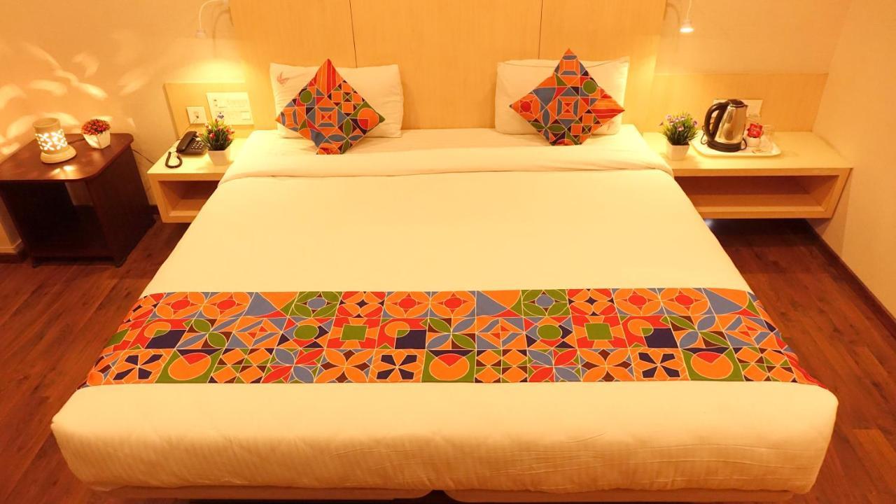 Ksquare Hotel 첸나이 외부 사진