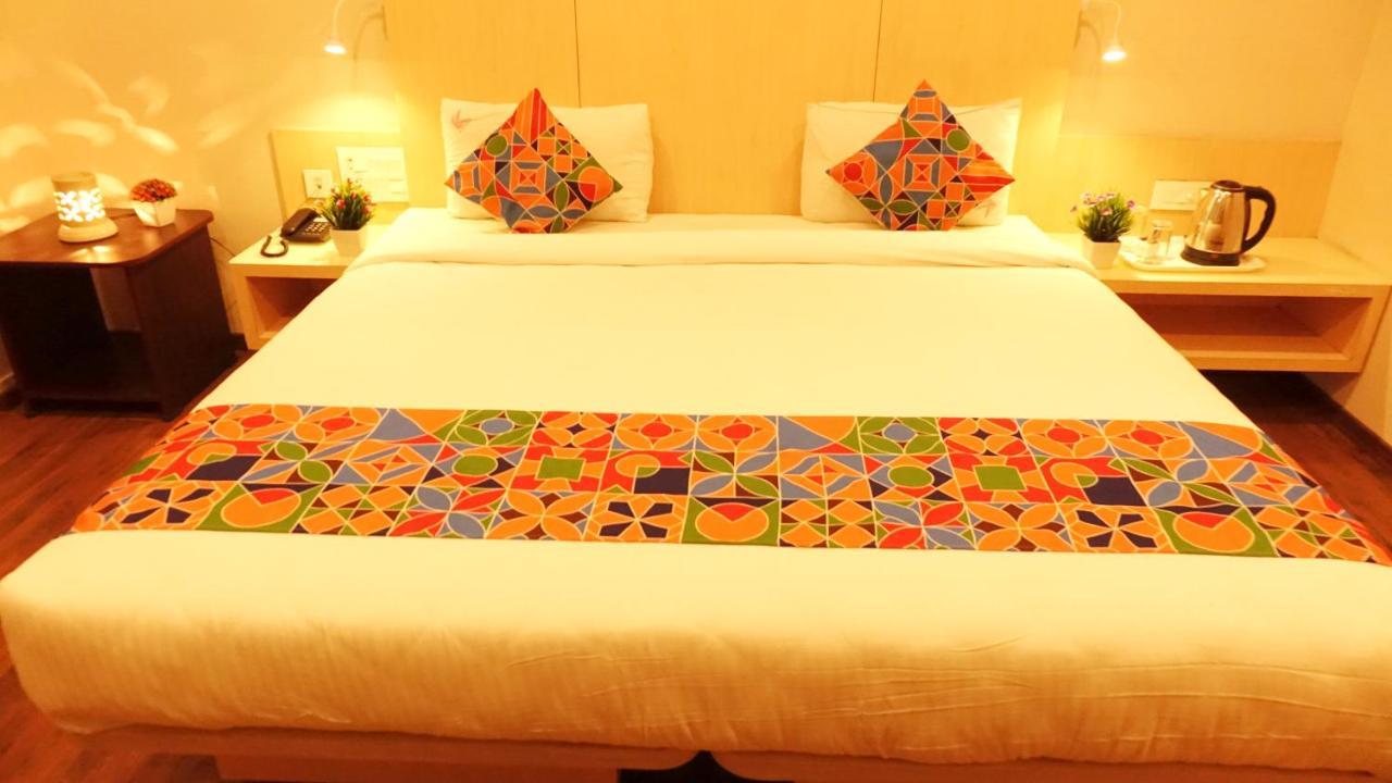 Ksquare Hotel 첸나이 외부 사진